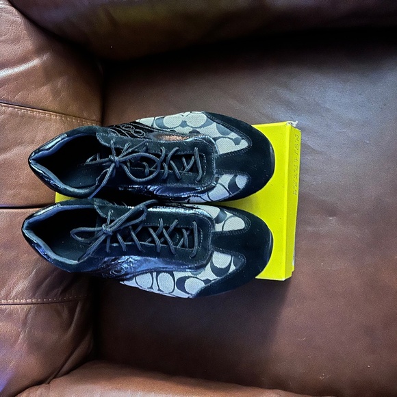 🌺Black Patent Leather and Suede Coach Sneakers. - Picture 3 of 8